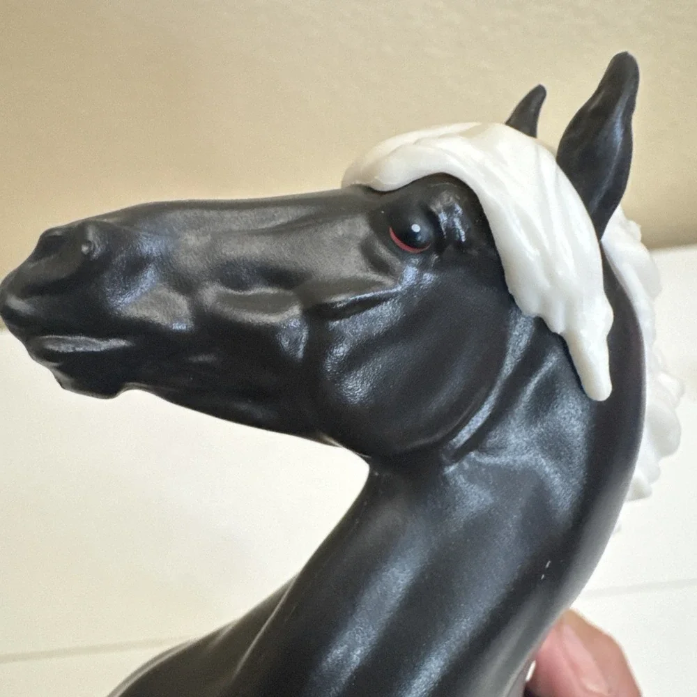 Breyer® Paddock Pals toy horse figure (8 x 7 Inch) - 